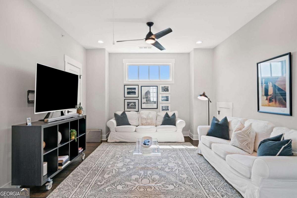 559 Club Drive Woodstock - 42