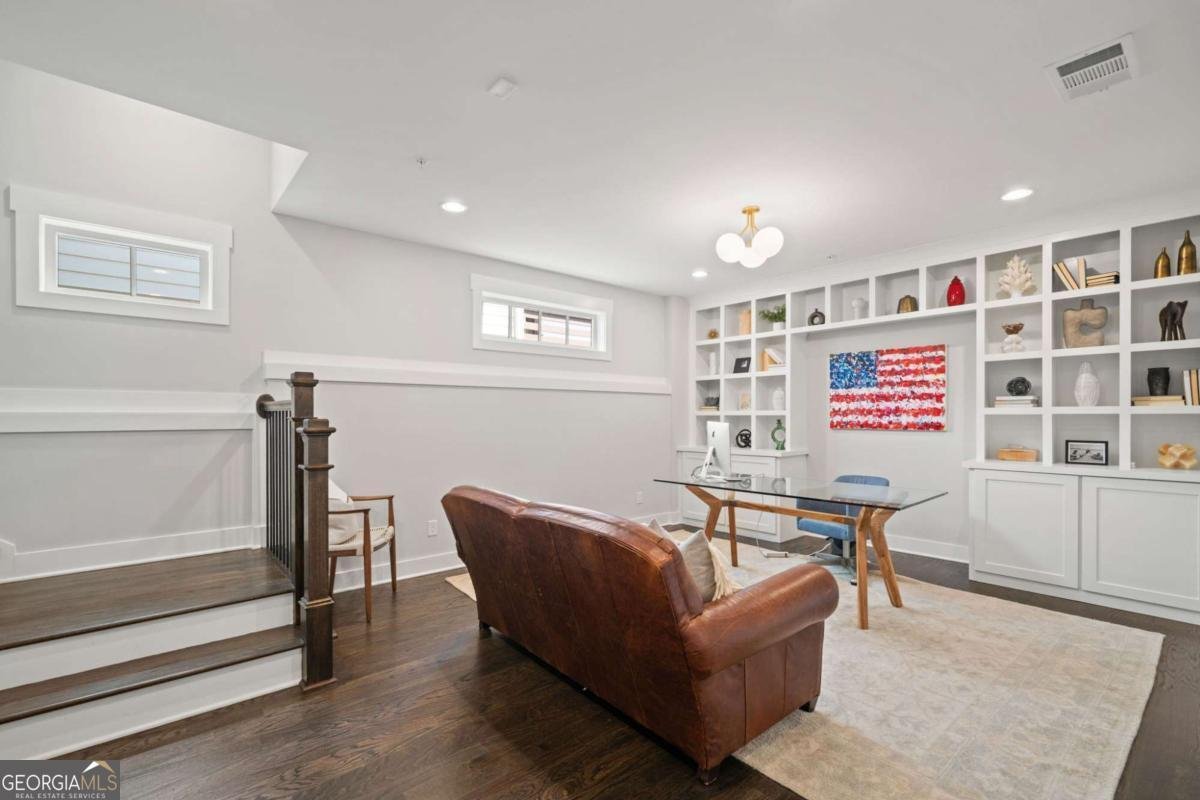 559 Club Drive Woodstock - 51