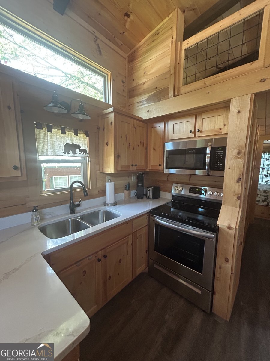 27 Wapiti Lane Cleveland - 13