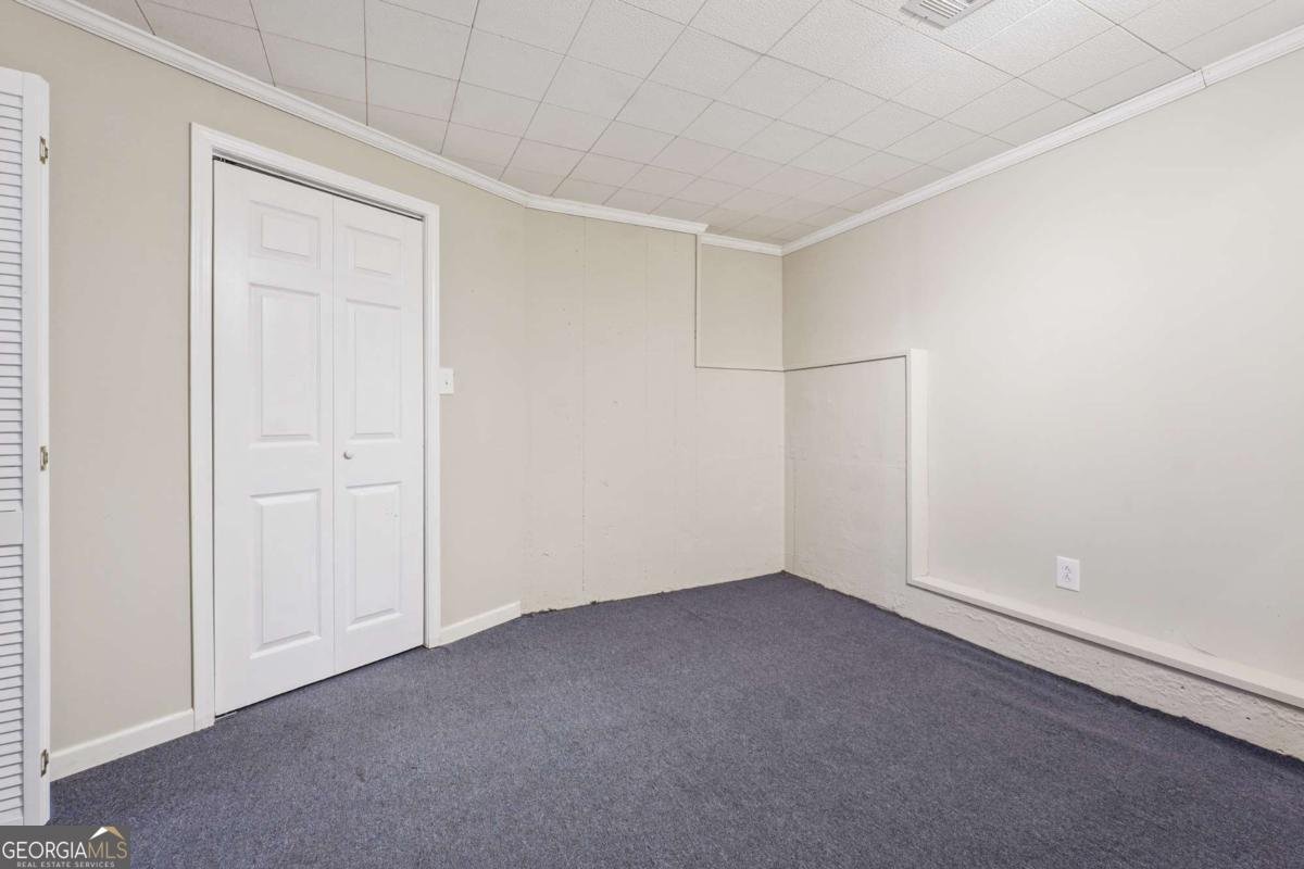 468 Crestview Drive Dallas - 1