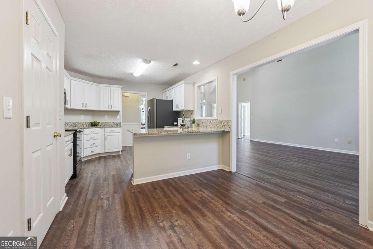 468 Crestview Drive Dallas - 10