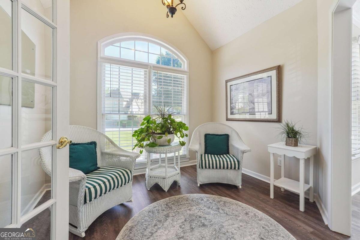 468 Crestview Drive Dallas - 14