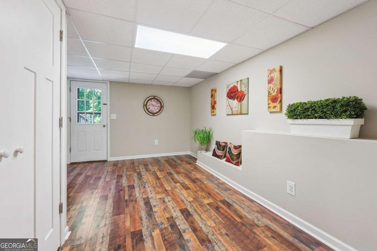 468 Crestview Drive Dallas - 31