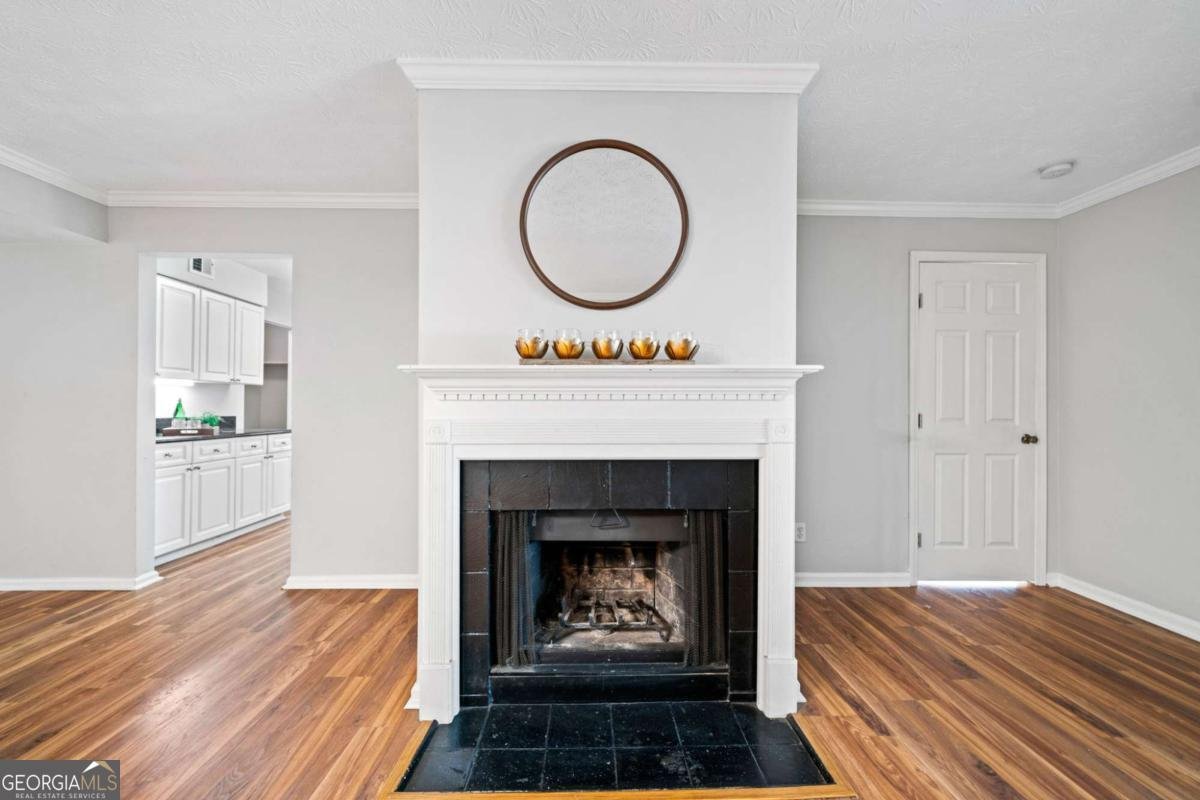 717 Beaufort Circle Duluth - 4