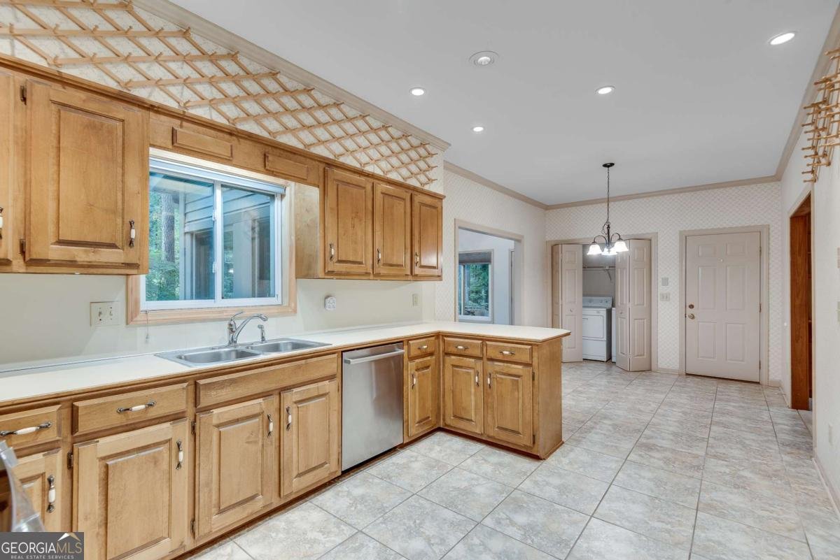1667 Manhasset Farm Court Atlanta - 12