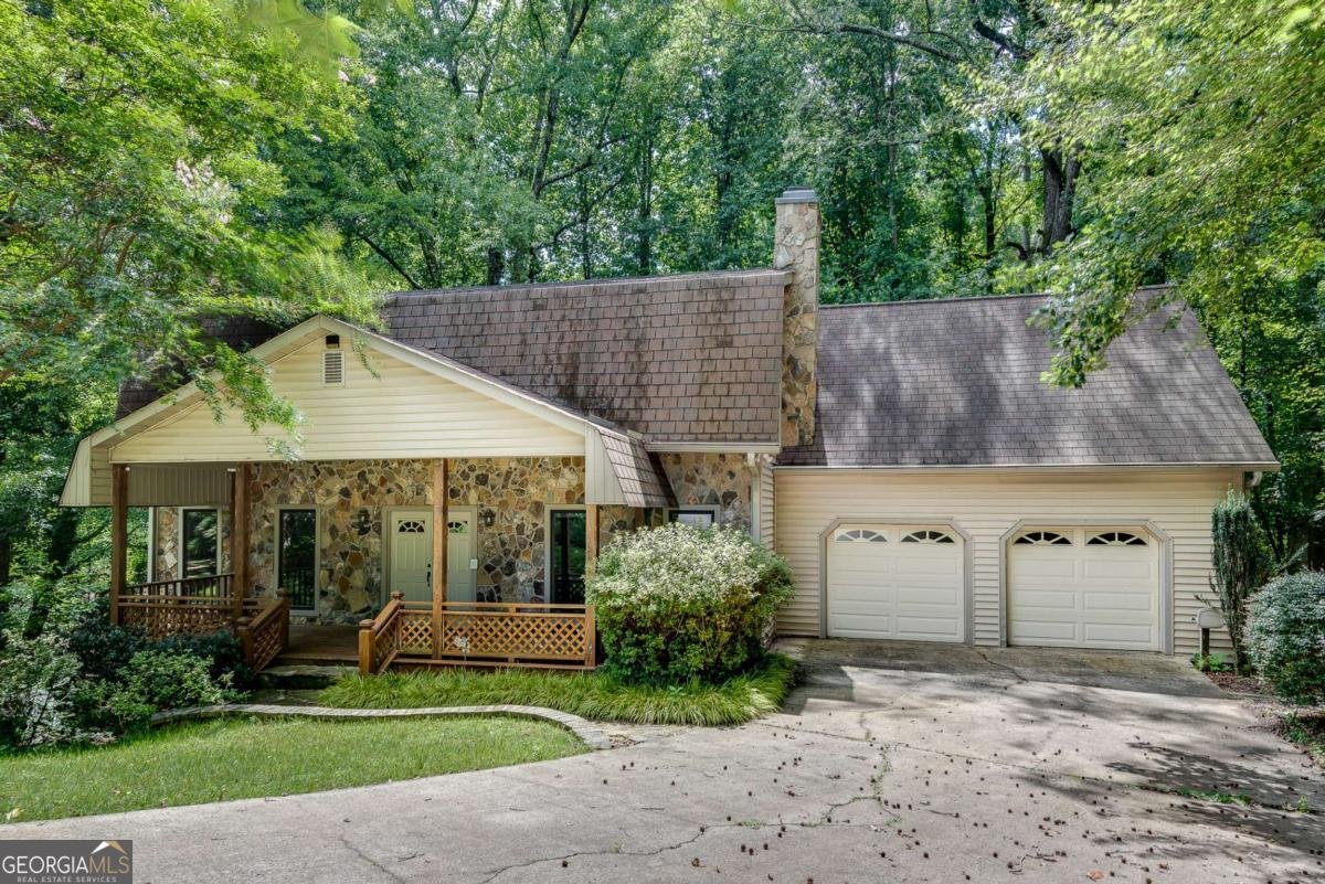 1667 Manhasset Farm Court Atlanta - 2
