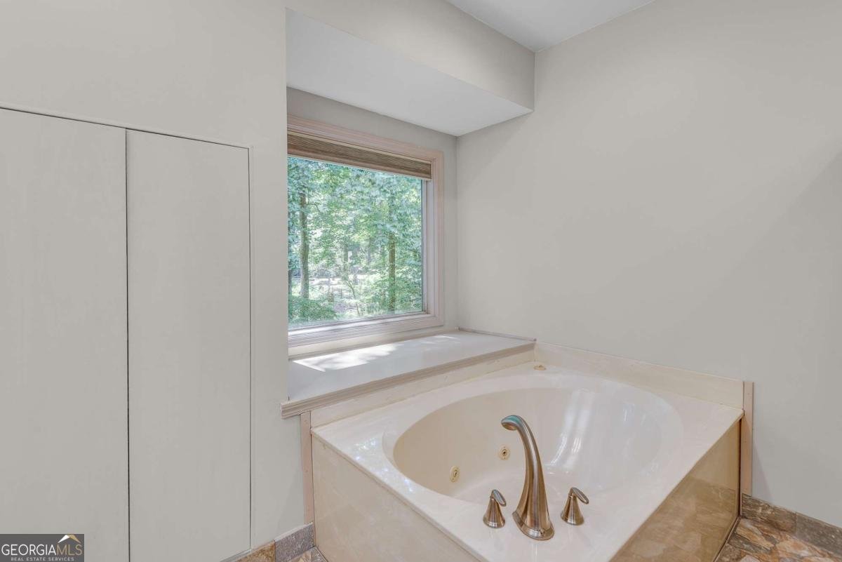 1667 Manhasset Farm Court Atlanta - 36