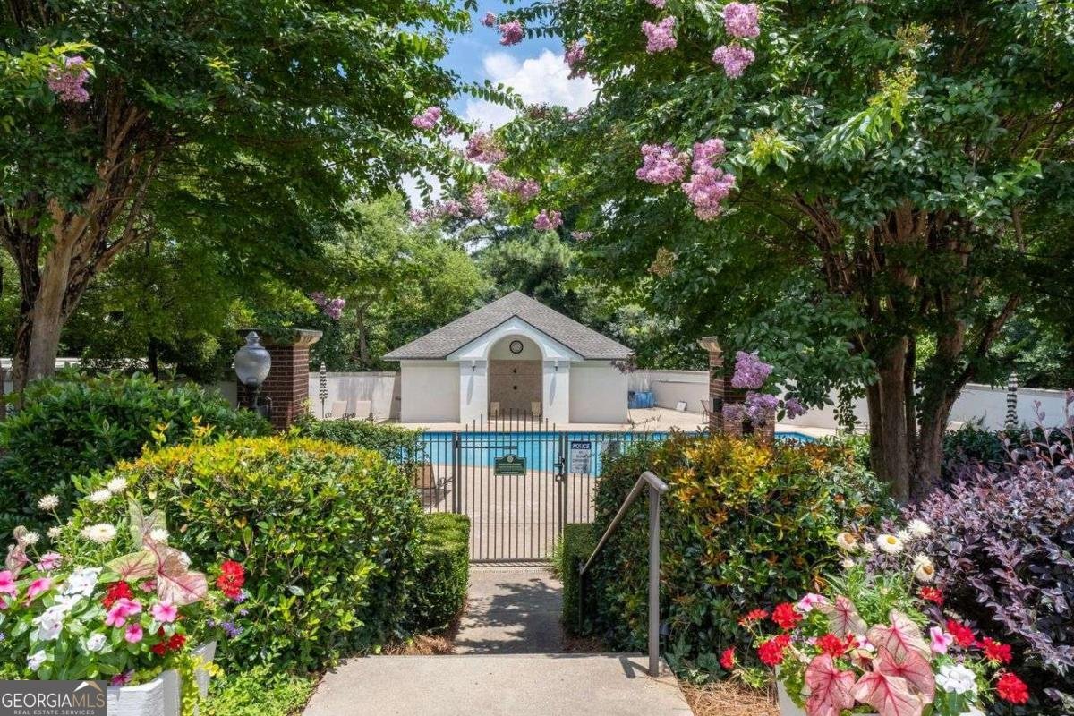 3101 Howell Mill Road Atlanta - 29