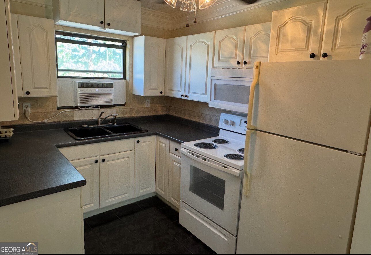 2109 Pine Tree Drive Buford - 6