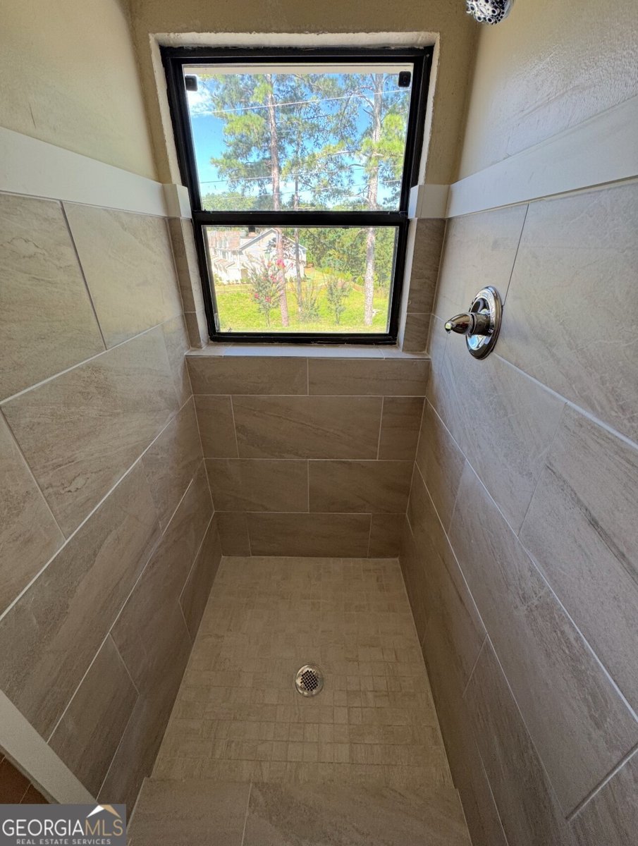 2109 Pine Tree Drive Buford - 9