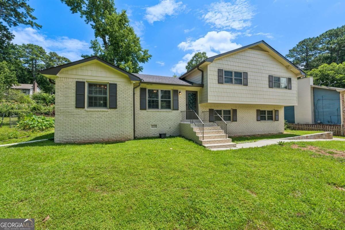 498 Cole Drive Lilburn - 1