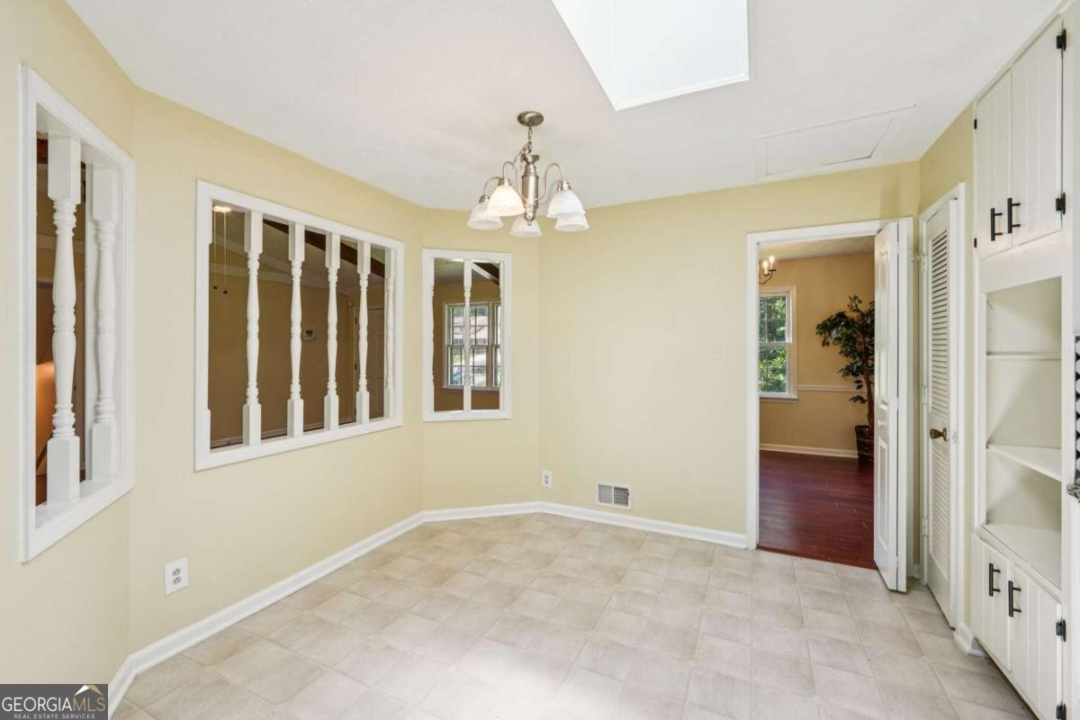 498 Cole Drive Lilburn - 11