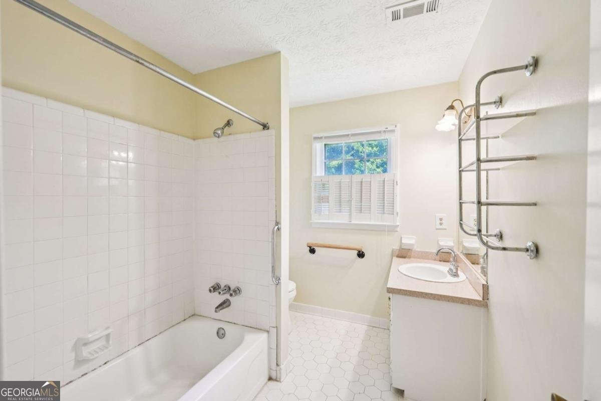 498 Cole Drive Lilburn - 12