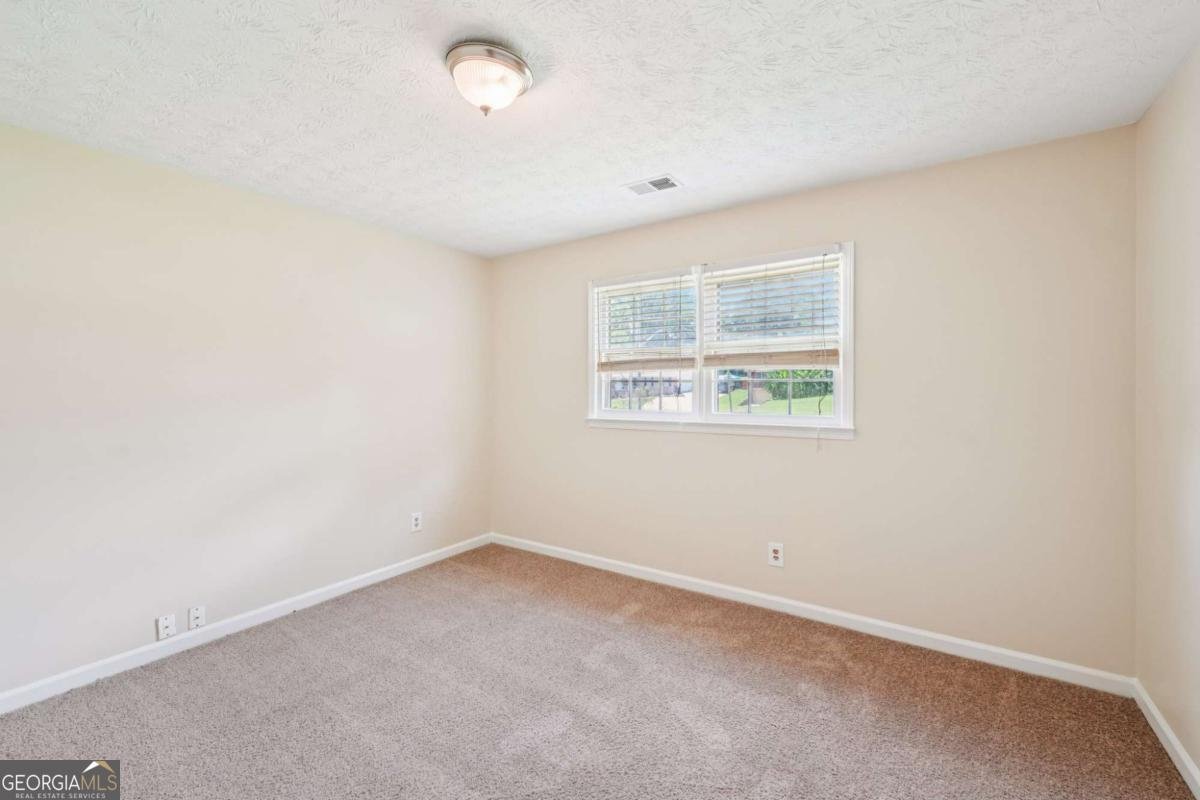 498 Cole Drive Lilburn - 14