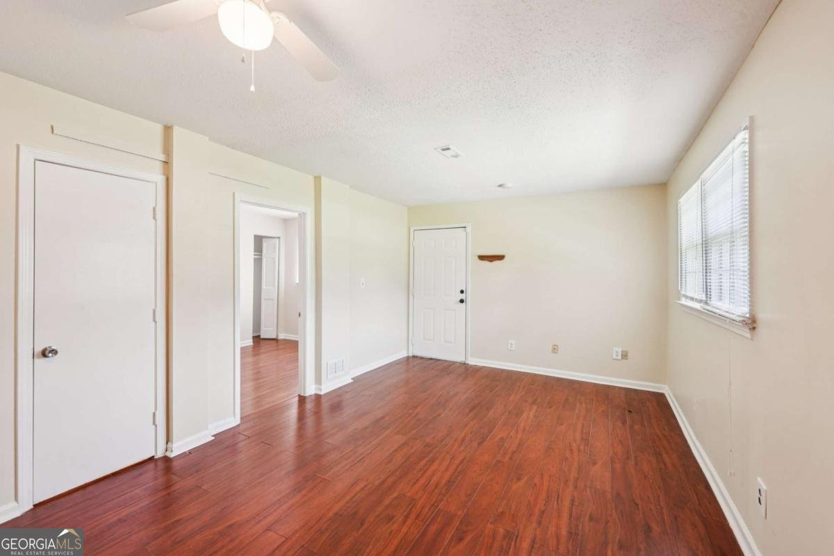 498 Cole Drive Lilburn - 22
