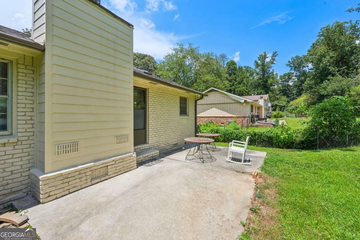 498 Cole Drive Lilburn - 24