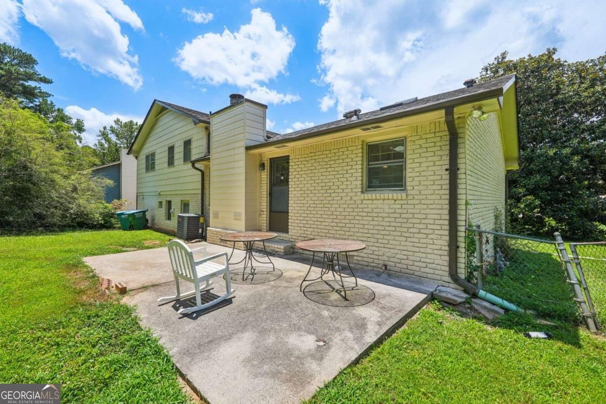 498 Cole Drive Lilburn - 25