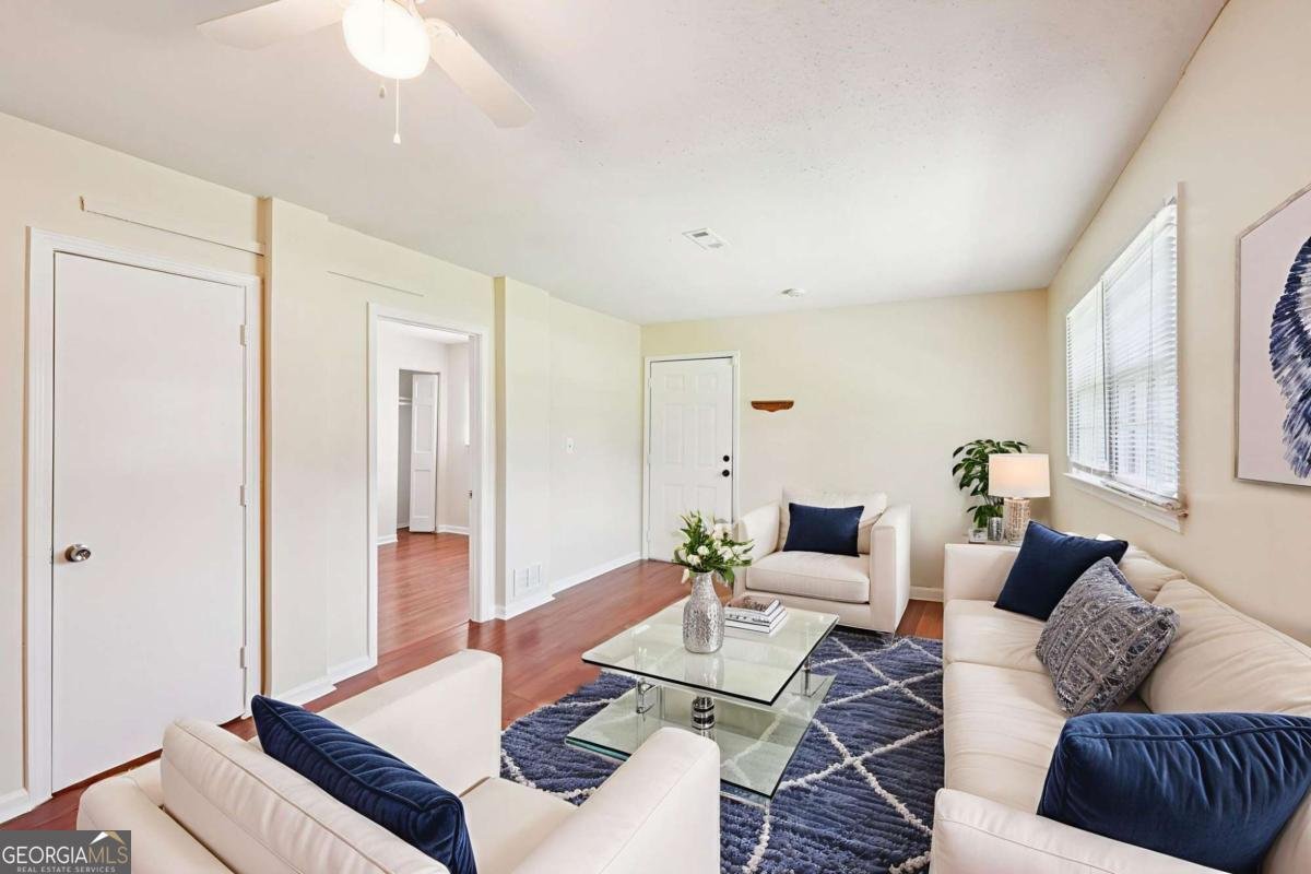 498 Cole Drive Lilburn - 4