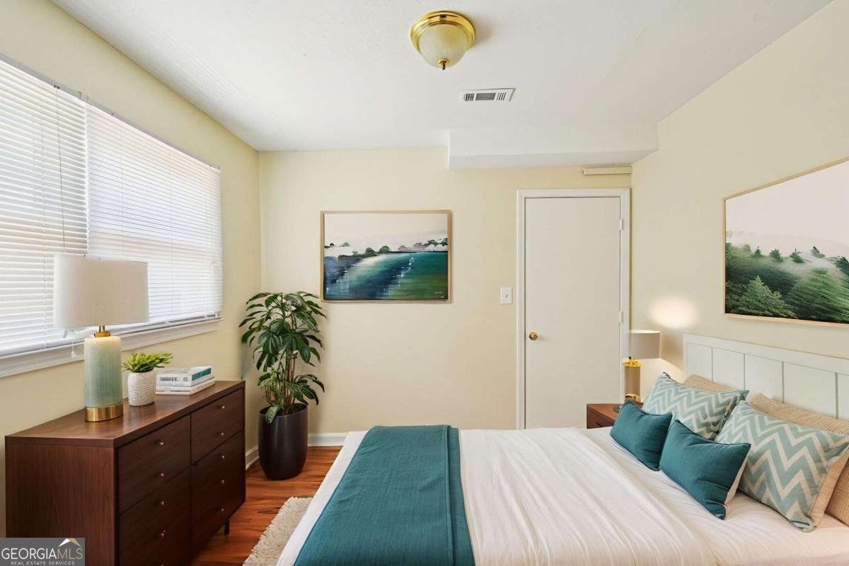 498 Cole Drive Lilburn - 5