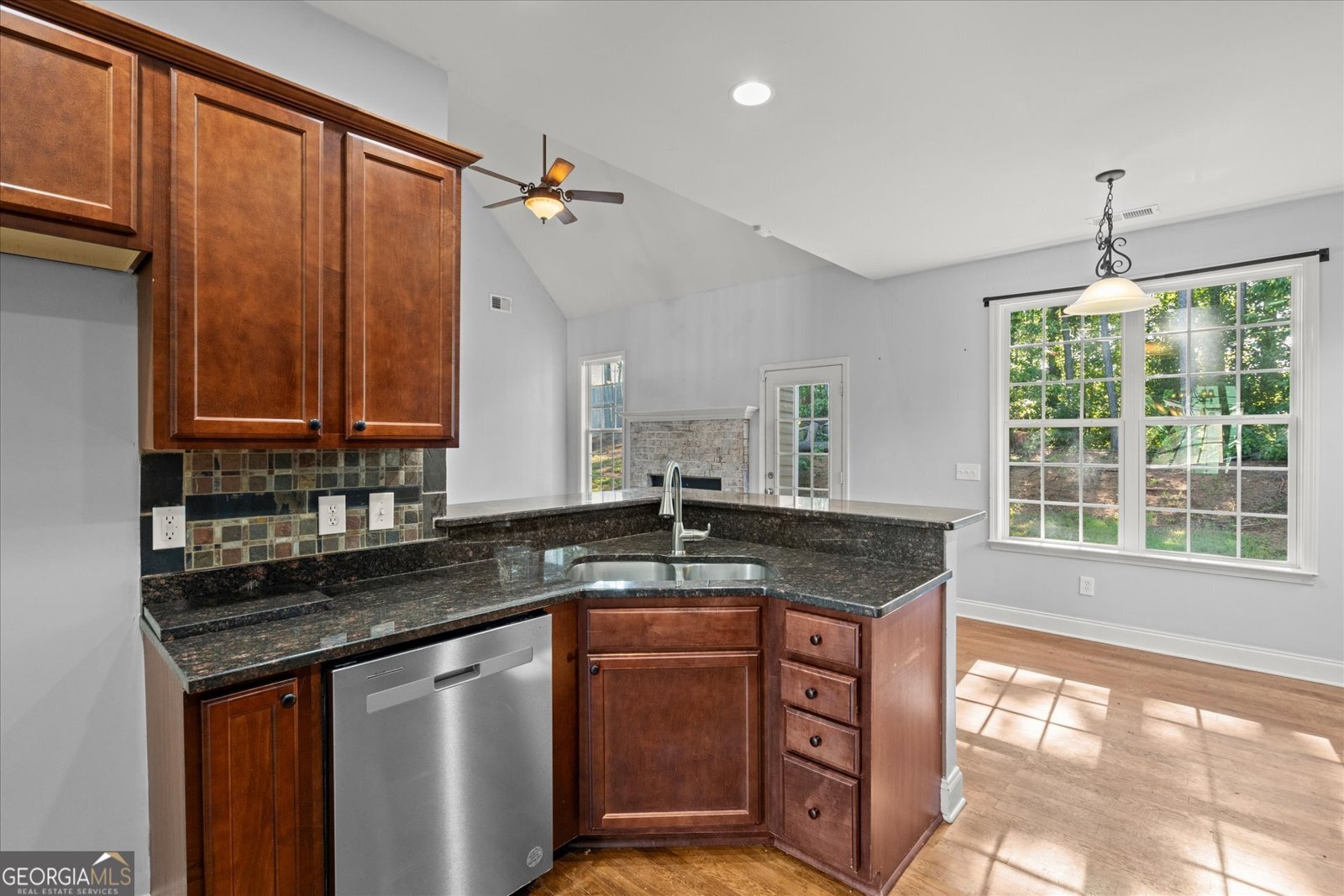 750 Cherokee Rose Bremen - 15