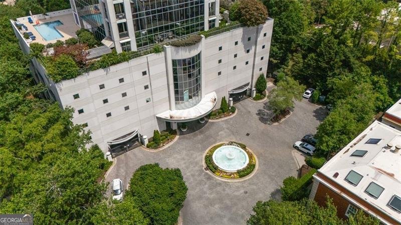 2828 PEACHTREE Road Atlanta - 11