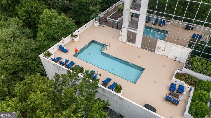 2828 PEACHTREE Road Atlanta - 12