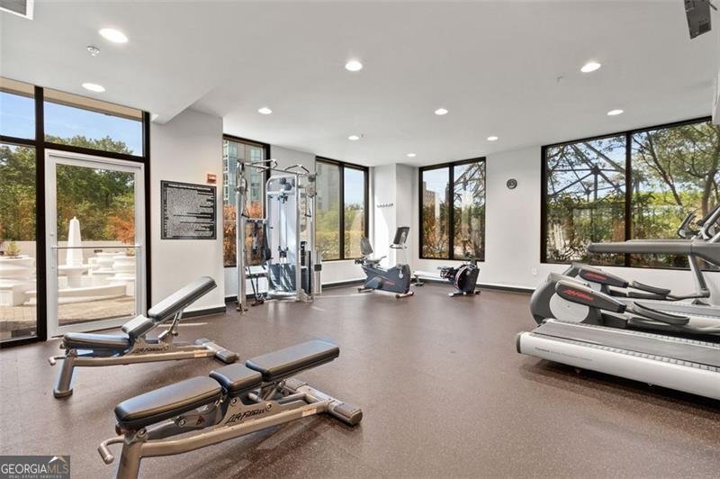 2828 PEACHTREE Road Atlanta - 21