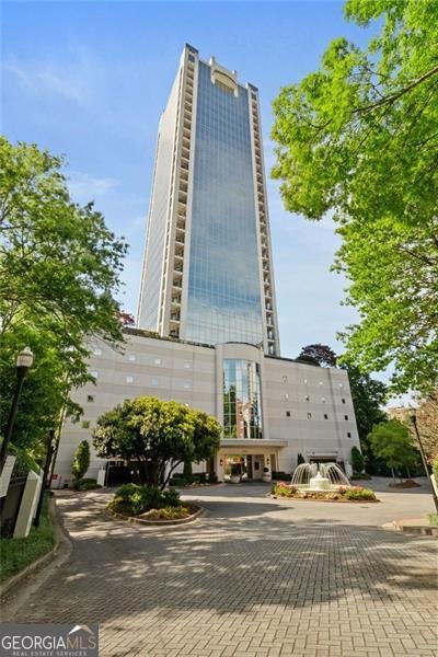 2828 PEACHTREE Road Atlanta - 27