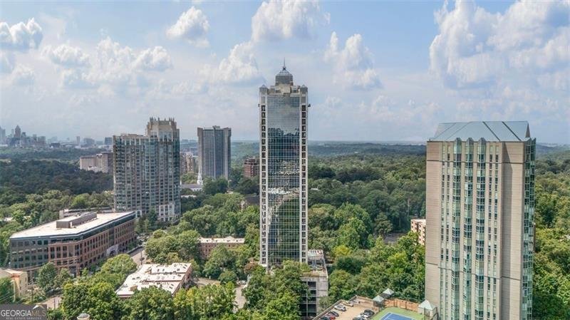 2828 PEACHTREE Road Atlanta - 37