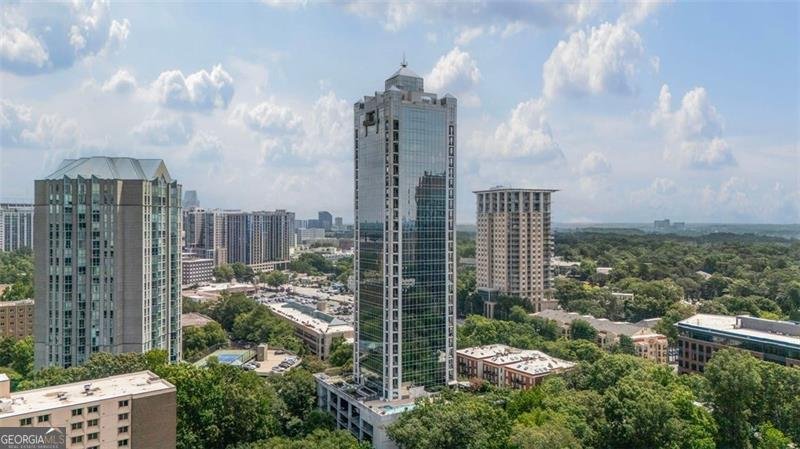 2828 PEACHTREE Road Atlanta - 52