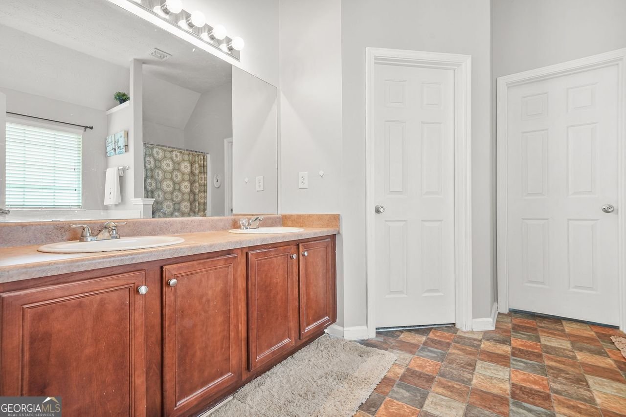 11223 GENOVA Terrace Hampton - 19