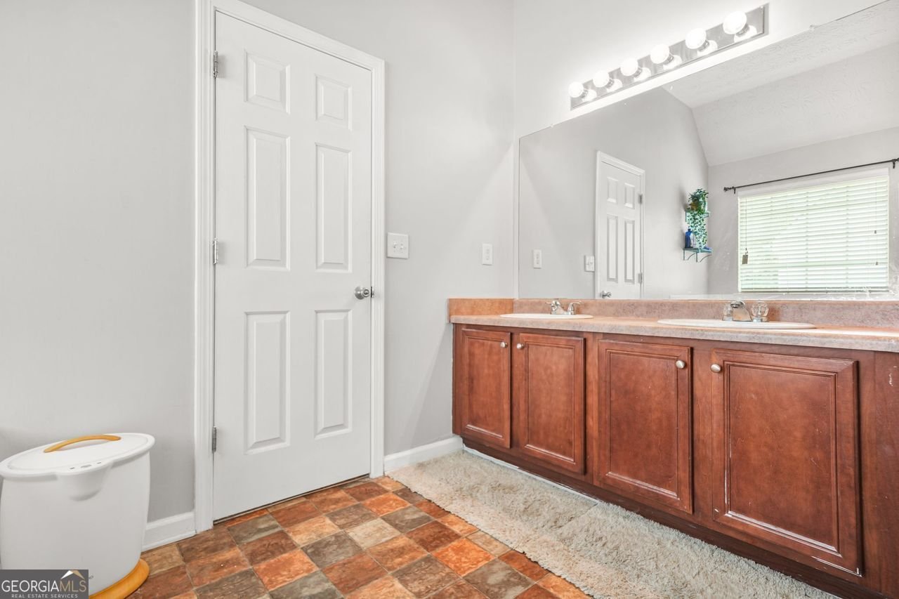 11223 GENOVA Terrace Hampton - 20
