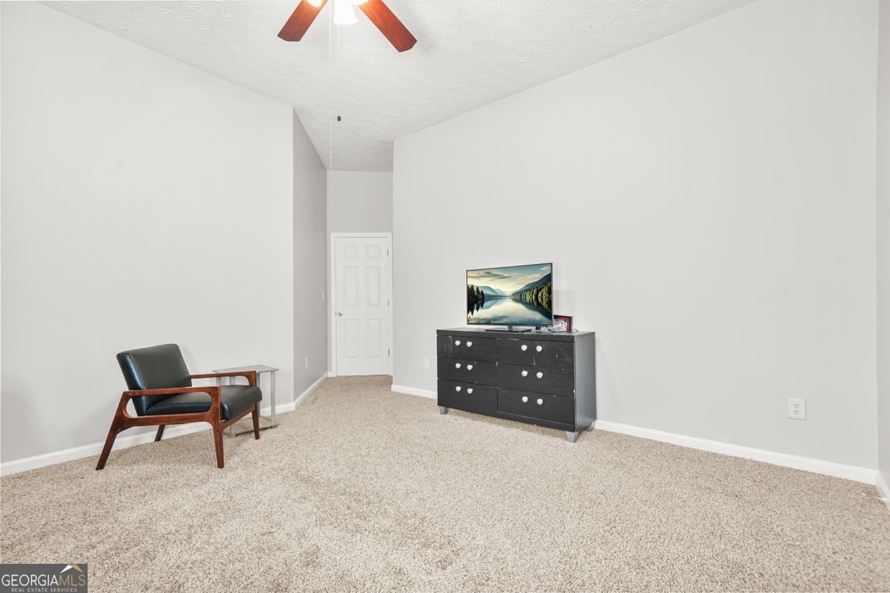 11223 GENOVA Terrace Hampton - 23