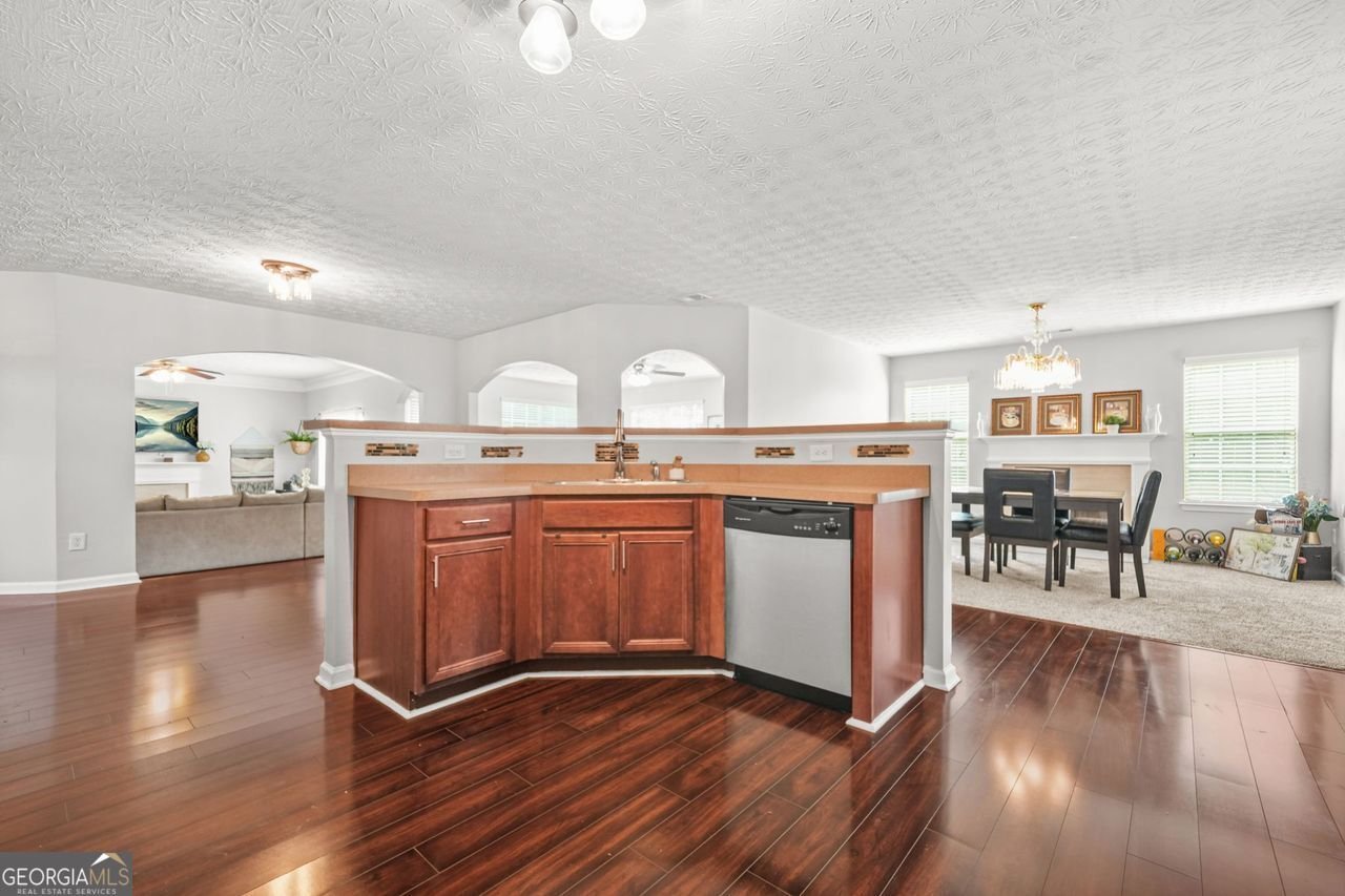 11223 GENOVA Terrace Hampton - 6
