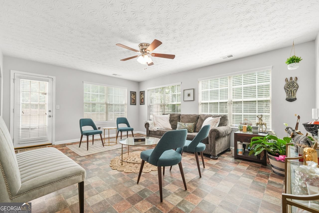 11223 GENOVA Terrace Hampton - 9