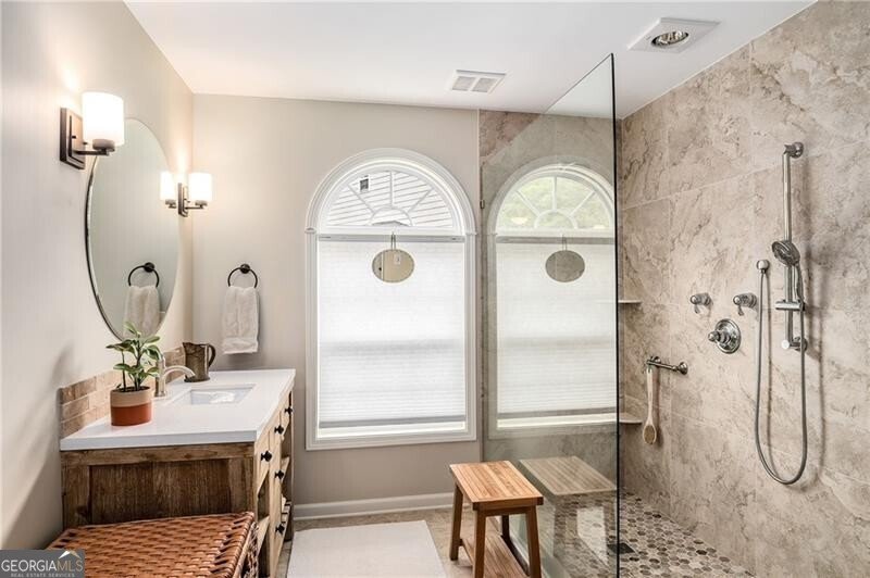 768 King Sword Court Mableton - 23