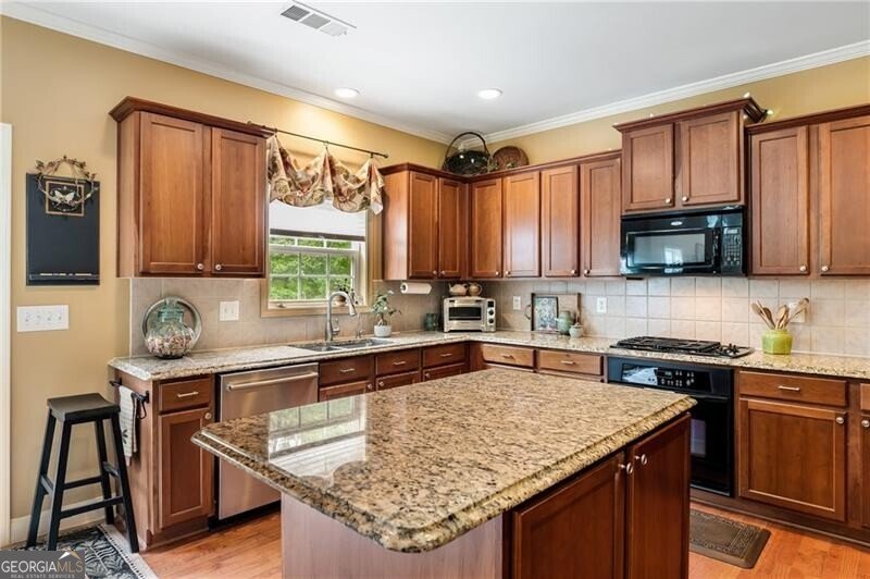768 King Sword Court Mableton - 8