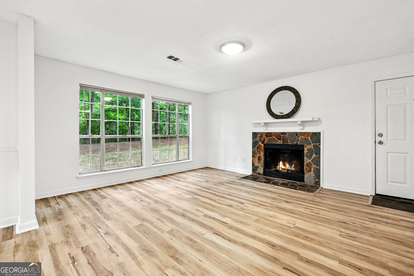 1320 Red Deer Way Johns Creek - 8