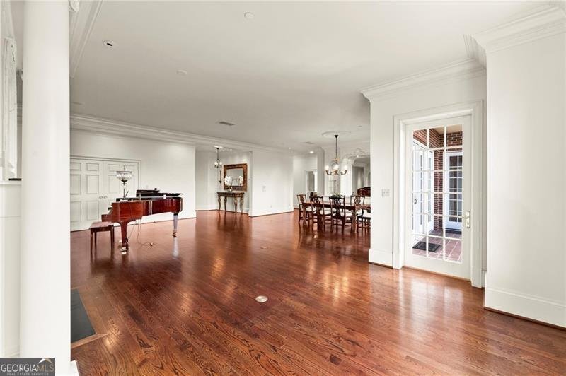 3657 Peachtree Road Atlanta - 10