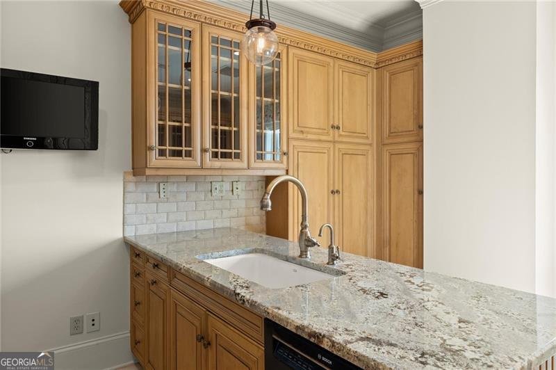 3657 Peachtree Road Atlanta - 16