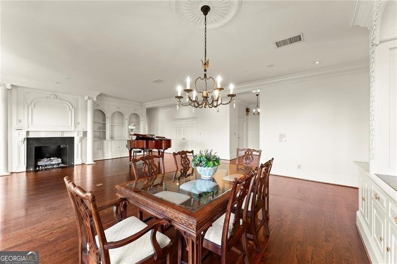 3657 Peachtree Road Atlanta - 5
