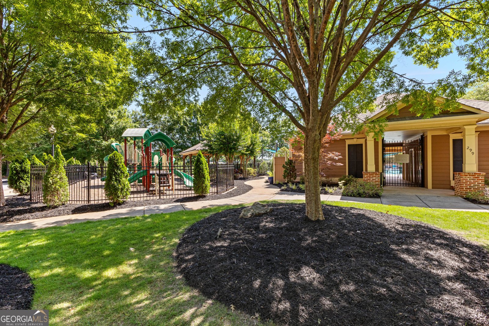 210 Colonial Court Fayetteville - 71