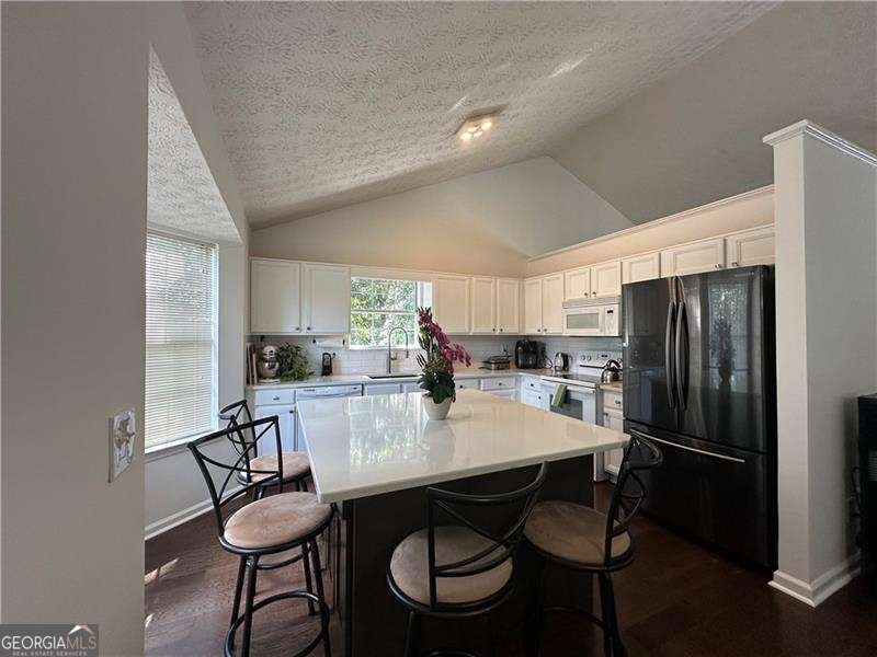 5605 SHADEWATER Drive Cumming - 11