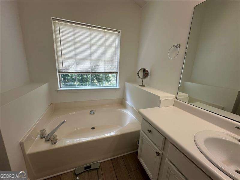 5605 SHADEWATER Drive Cumming - 32