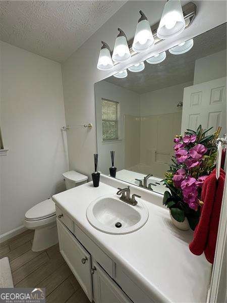5605 SHADEWATER Drive Cumming - 33