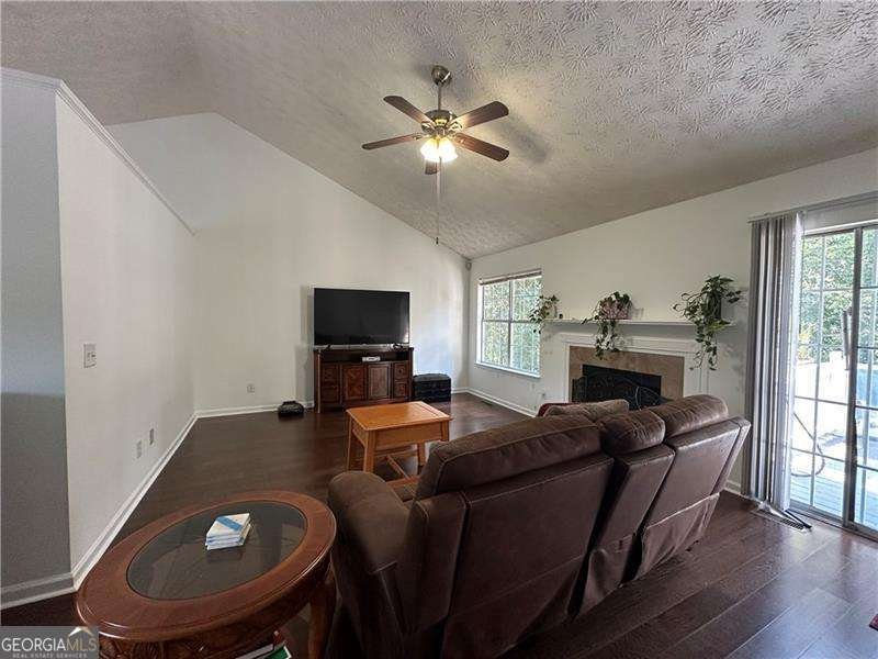 5605 SHADEWATER Drive Cumming - 8