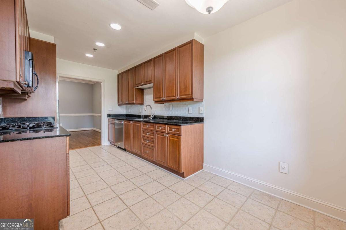 1735 PEACHTREE Street Atlanta - 1