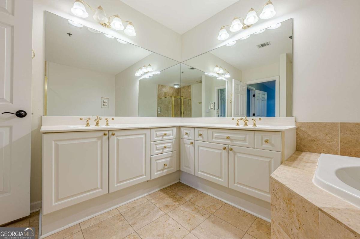 1735 PEACHTREE Street Atlanta - 10