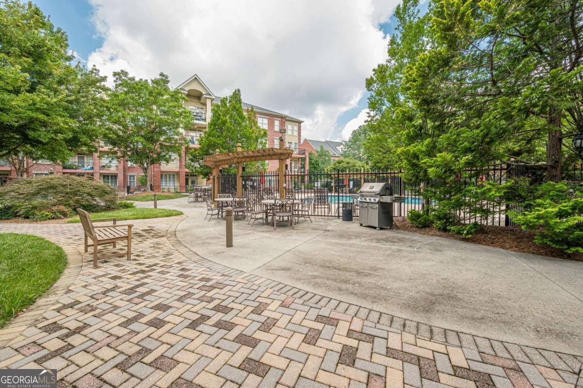 1735 PEACHTREE Street Atlanta - 16