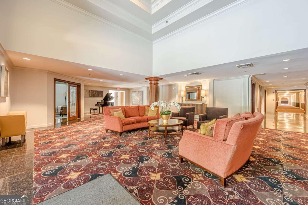 1735 PEACHTREE Street Atlanta - 27